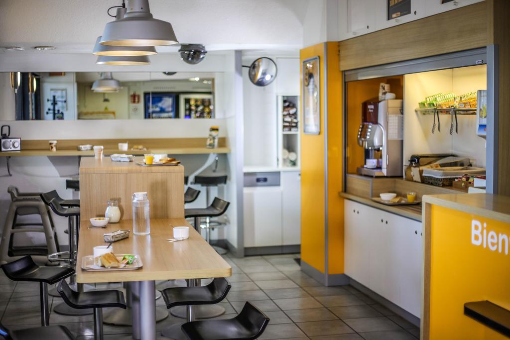 Hotel Hotelf1 Le Luc Des Maures 3*